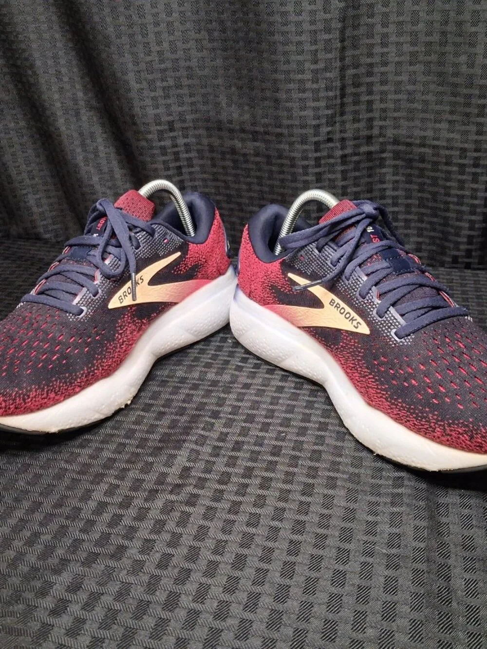 Brooks Ghost 16 Womans 10 Wide (D) Pink, Purple Running, Jogging, Walking Shoes